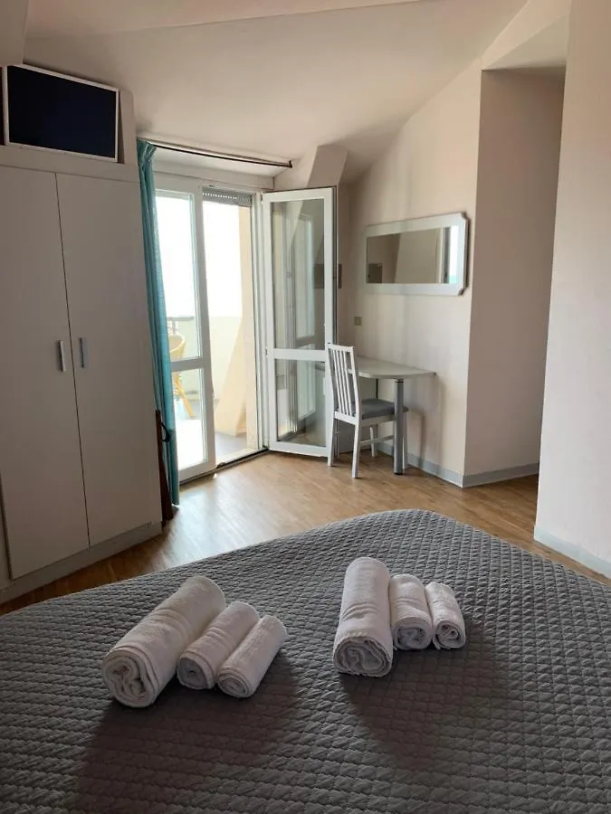 Hotel Moderno - Bed & Breakfast Cervia
