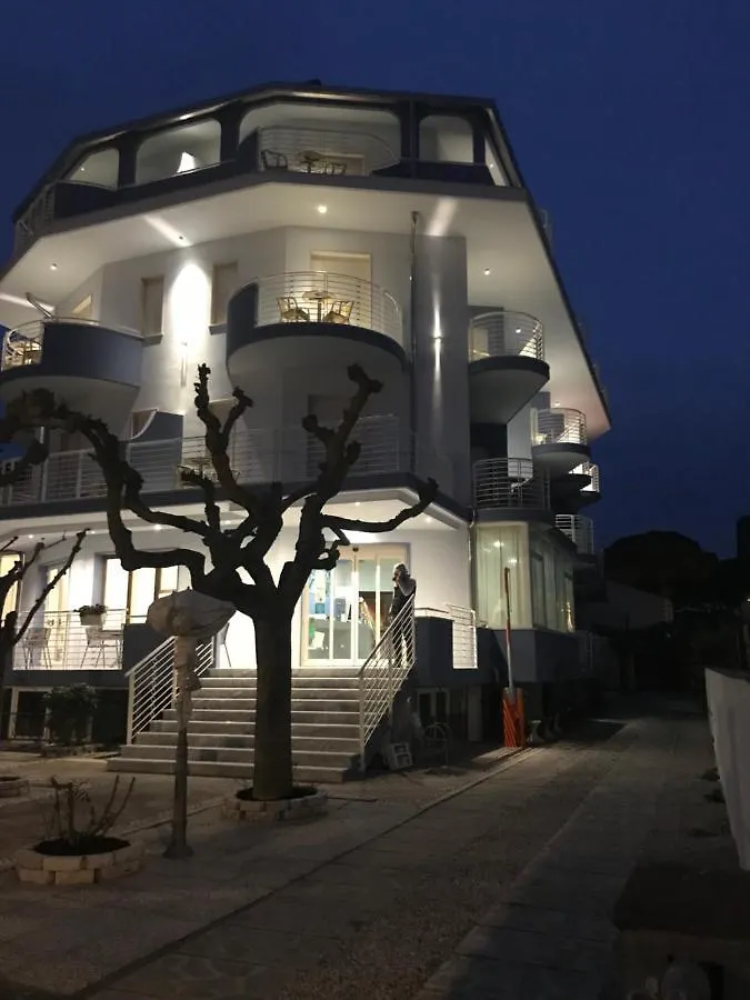 Hotel Moderno - Bed & Breakfast Cervia