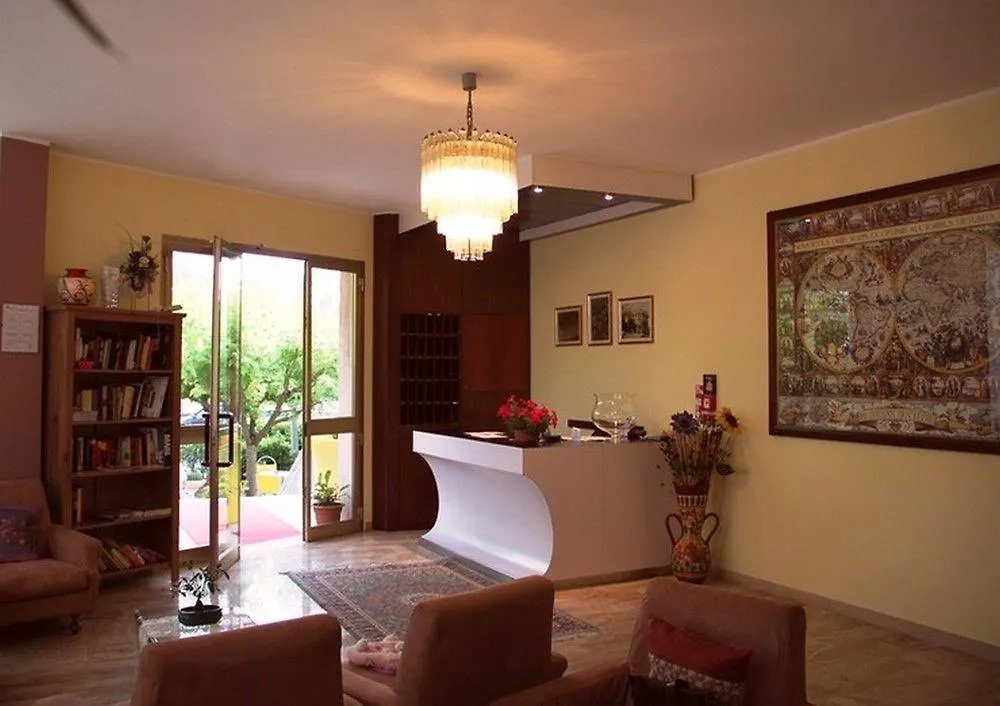 Hotel Moderno - Bed & Breakfast Cervia