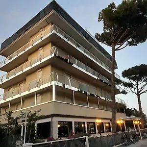 3* Hotel Marbella