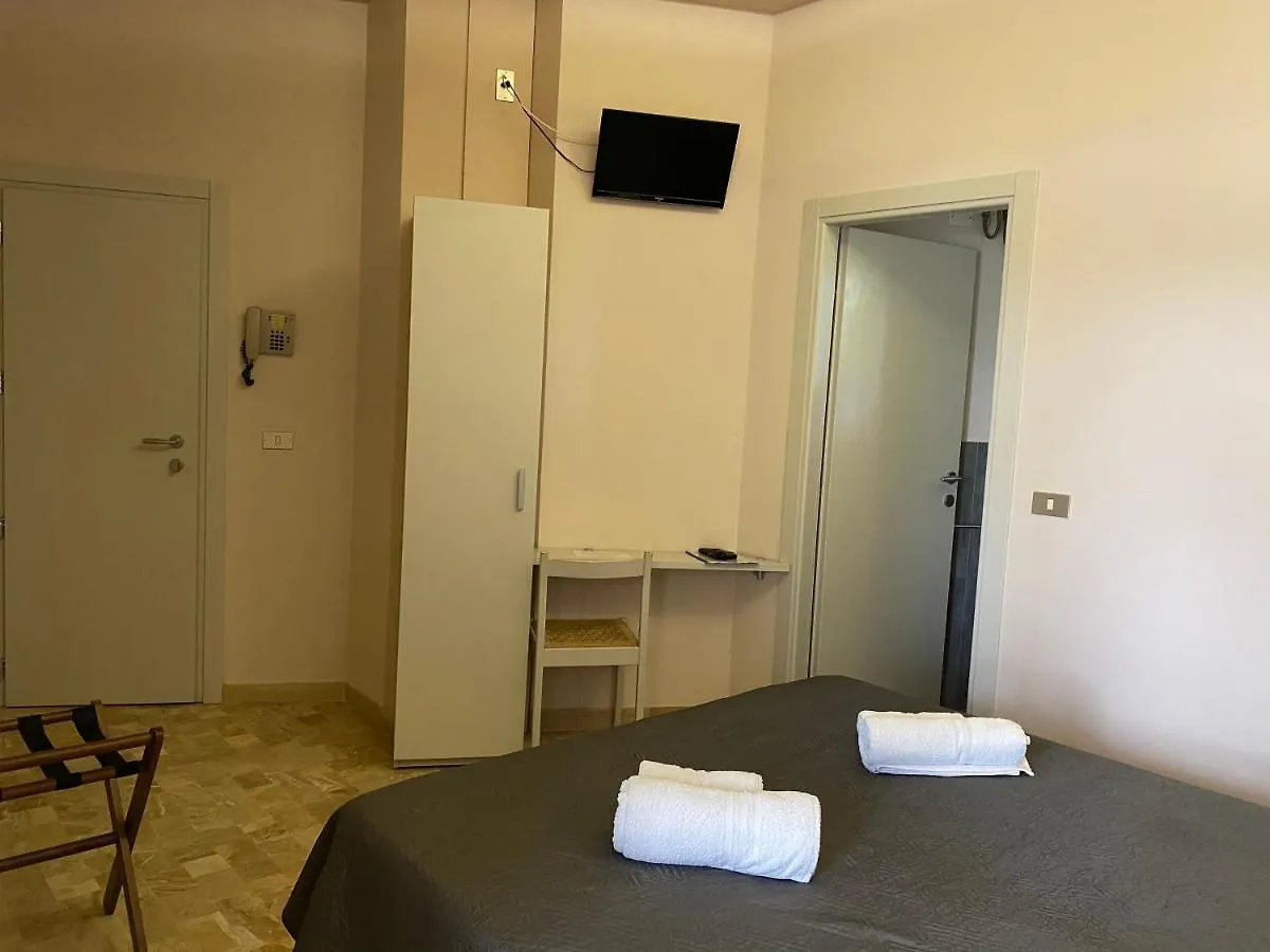 Hotel Moderno - Bed & Breakfast Cervia