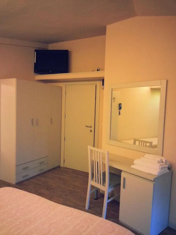 ***  Hotel Moderno - Bed & Breakfast Cervia Italy